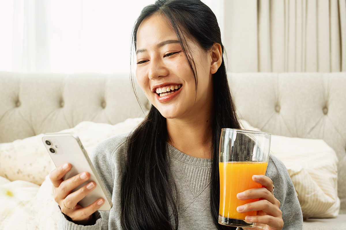 girl with juice